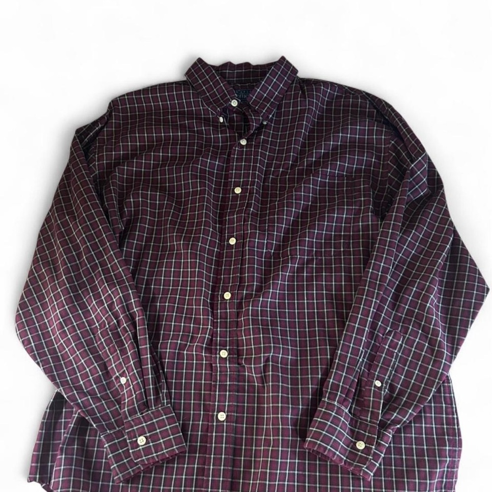 Basic Editions Men's Plaid Shirt in Burgundy and black